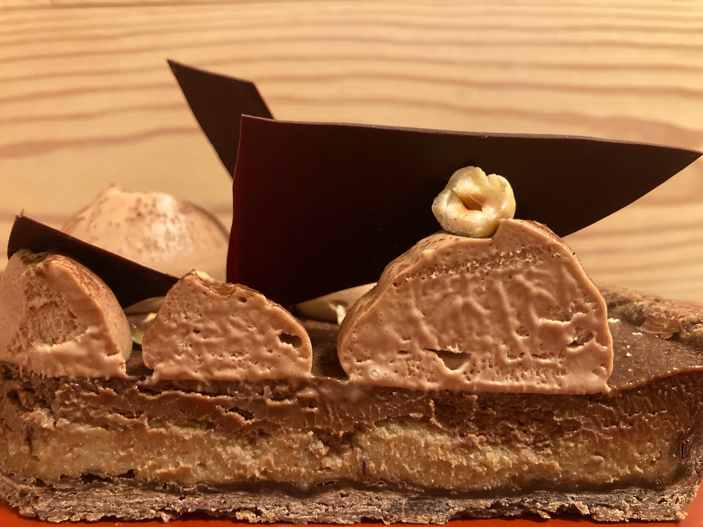 Tarte au chocolat et noisettes