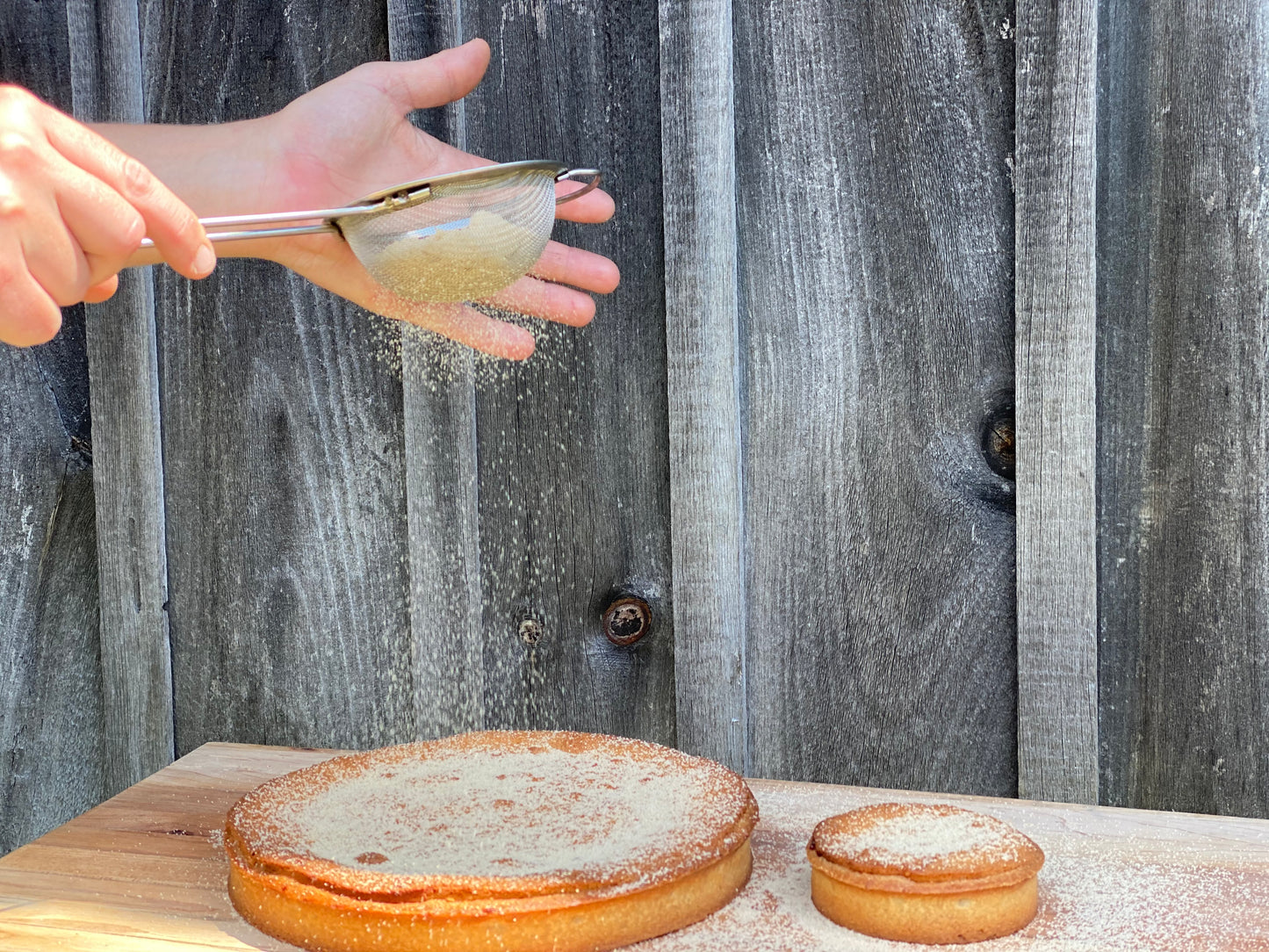 Tarte amandine aux poires pochées